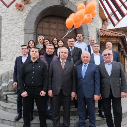 ՄԵՆՔ 10 ՏԱՐԵԿԱՆ ԵՆՔ